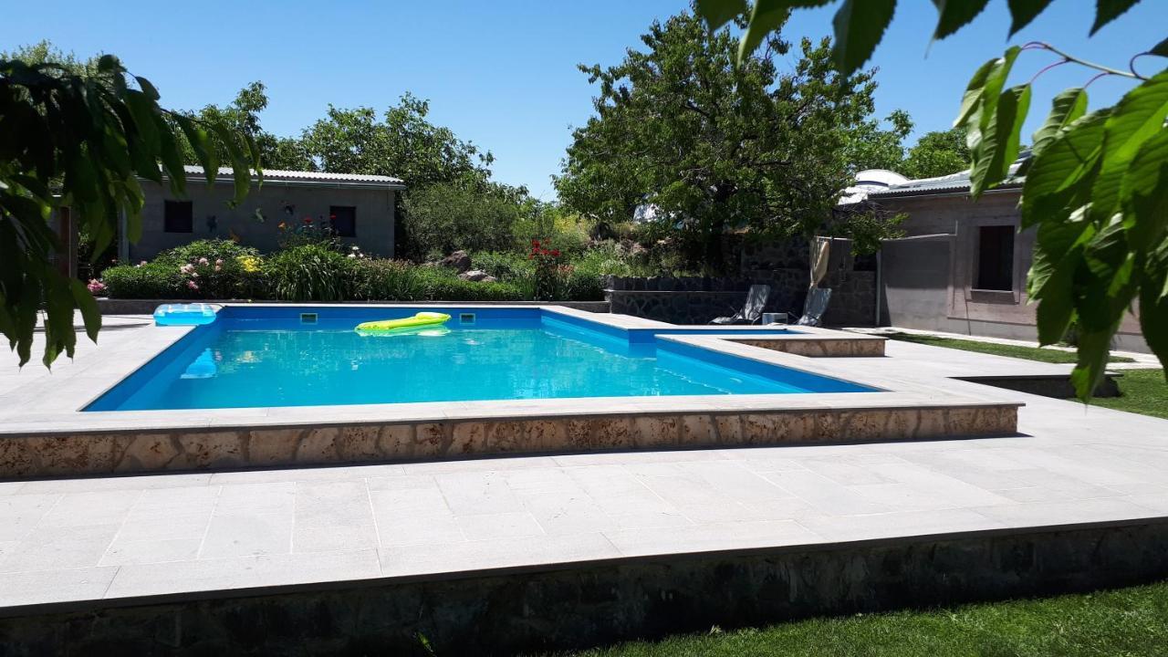 Bed & Breakfast 3 Gs Goght' Bagian luar foto
